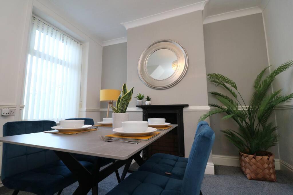 2 Bedroom Characterful House Lancaster Eksteriør billede
